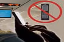 Cấm bật ĐTDĐ trên máy bay - nỗi sợ hoang đường?