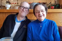 Vợ chồng già nhận tấn bi kịch vì đứa con 50 tuổi hư hỏng