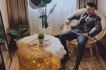 "Đột nhập" căn hộ rộng hơn 300 m2, giá 7 tỷ đồng của ca sĩ Đại Nhân