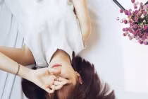 Phụ nữ cốt cách, khí chất đều có 4 phẩm chất này