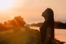 Lời nói mẹ chồng đánh thức cơn mê muội của nàng dâu