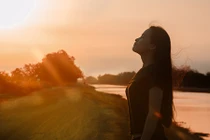 Lời nói mẹ chồng đánh thức cơn mê muội của nàng dâu