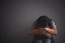 Đi trông trẻ, cô gái bị lừa làm nô lệ tình dục suốt 18 tháng