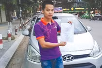 Xử phạt lái xe không mang giấy tờ gốc: Bộ ngành lúng túng