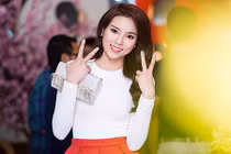 3 năm sau đăng quang, gương mặt Kỳ Duyên ngày càng dài và đơ?