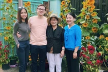 Cô gái Việt kết hôn với chàng sĩ quan lái tàu biển người Pháp