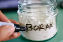 Ung thư tấn công vì vô tư sử dụng sản phẩm chứa 5 chứa hóa chất này 