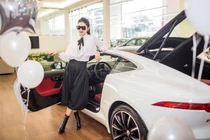 Hồ Ngọc Hà hờ hững ghen tỵ "ra mặt" với cô gái bất ngờ này