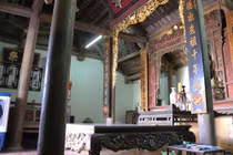 Ngôi nhà cổ gần 200 tuổi chứa bảo vật dát vàng tại Hà Nội