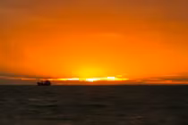 Cảnh bình minh làm 'say lòng người' trên đảo Phú Quý