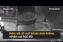 Video: Thanh niên hoá trang trốn cuộc truy đuổi của cảnh sát như trong phim