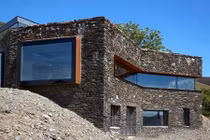 Chiêm ngưỡng tuyệt tác nhà đá kiến tạo từ tình yêu thiên nhiên