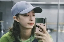 Cơ bụng 6 múi của nữ VĐV thể dục nhịp điệu Trung Quốc