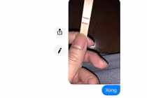 Con trai lấy que kem 'báo 2 vạch' trêu mẹ và cái kết