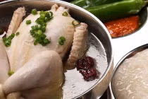 Phụ nữ trên 35t thường xuyên ăn 4 thực phẩm này để bổ sung collagen và estrogen