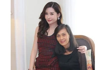 Mẹ Lê Âu Ngân Anh phản ứng bất ngờ khi con gái bị tố mua giải