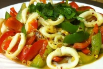 Cách xào mực ngon giòn, không tanh