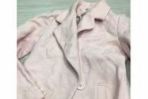 Mua hàng online, cô gái đau khổ nhận về chiếc áo si-đa cũ rích