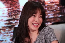 Vì sao Song Hye Kyo ngoại hình thô vẫn là đệ nhất mỹ nhân Kbiz