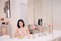 Thúy Vi gây ngỡ ngàng khi khoe tiền tỷ chuẩn bị sắm xế hộp