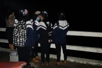 Sau câu hỏi "lạnh người", nam sinh bất ngờ nhảy cầu tự tử