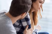 Đàn ông sợ nhất phụ nữ có 3 đặc điểm này