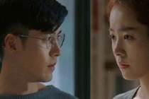 Đàn bà mạnh mẽ: Đằng sau vẻ ngoài là quá khứ cô độc