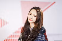 Hương Giang: "Sẽ bị cười nhạo chuyển giới bày đặt mang thai"