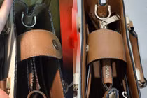 Người dân Việt chi tiền triệu để sửa túi xách không đáng tiền