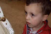 Phát hiện cuộc tình vụng trộm của mẹ và ông nội, cậu bé 8 tuổi bị sát hại