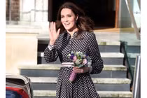 Ngất ngây với gu thời trang “bà bầu” sang chảnh của Kate Middleton