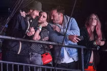 Victoria tức điên vì David Beckham thân thiết với người đẹp nổi loạn