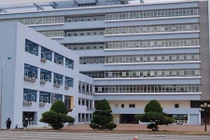 Chồng bệnh nhân lăng mạ, hành hung bác sĩ chỉ vì... vợ kêu đau