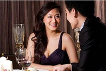 Hoang mang bạn trai sờ đùi ngay lần đầu hẹn hò