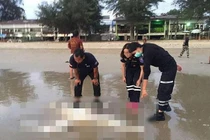 Hai xác nam không đầu bất ngờ nổi lên ở bãi biển Thái Lan