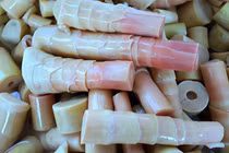 TP Hồ Chí Minh: Măng le đỏ giá 200.000 đồng/kg vẫn hút khách