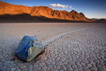 Những tuyệt tác của thiên nhiên bị du khách phá hoại