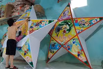 Cận cảnh đèn ông sao kích thước "khủng" tại Thanh Hóa