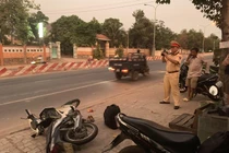 Lời kể của nữ sinh bị giật điện thoại và kéo lê 20 mét