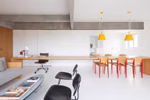 Nhà 96 m2 với thiết kế tối giản bỏ bớt tường