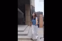 Video: Gái ế bực bội phá bĩnh các cặp tình nhân trên phố