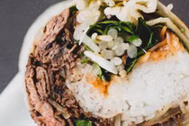 Biến tấu phở thành một món lạ đời, ăn một lần là "nghiện"