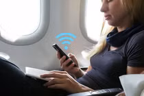 Video: Nguyên nhân Wi-Fi trên máy bay lại chậm và rất đắt
