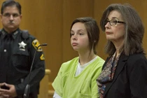 Vì lo sợ bố mẹ trách mắng, cô gái giết chết đứa con mình vừa sinh