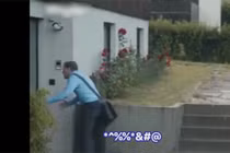 Video: Hiện đại quá có ngày tự hại bản thân thế này đây