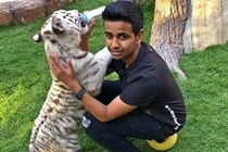 Cuộc sống của thiếu gia Dubai 16 tuổi, sở hữu cả vườn thú ở nhà riêng