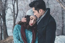 Đọc vị người đàn ông "đội vợ lên đầu", yêu thương cung phụng hết mực