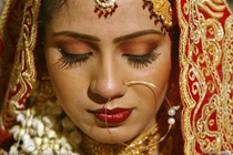 Đàn ông tìm vợ tại chợ và những phong tục lạ lùng trên thế giới