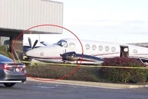 Video: Lấy trộm máy bay rồi lái đâm vào hàng rào, gái trẻ bị bắt khẩn cấp