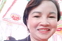 Cảnh sát bí mật điều tra mẹ nữ sinh giao gà từ khi nào?